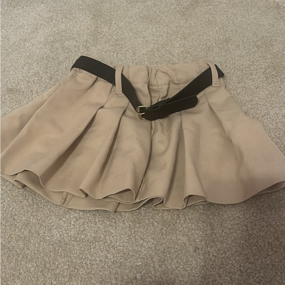 H&M Tan Skater Skirt with Black Belt